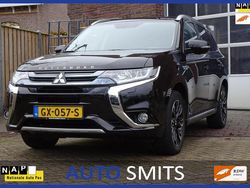 Zwart (metallic) Gebruikt 2015 Mitsubishi Outlander P-HEV Instyle SUV | € 14.950 (Goede deal)