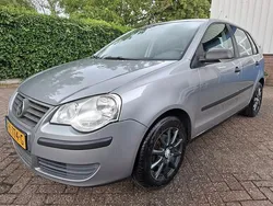 Grijs Gebruikt 2006 VW Polo Trendline Hatchback | € 1.195 (Goede deal)