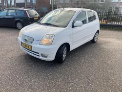 Wit Gebruikt 2007 Kia Picanto 2 Hatchback | € 999 (Eerlijke prijs)