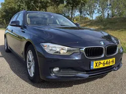 Blauw Gebruikt 2014 BMW 320 Executive Stationwagen | € 9.500