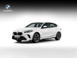 Grijs, metallic lak Gebruikt 2024 BMW 120 Comfort Edition Hatchback | € 35.950