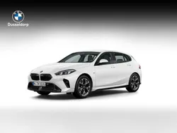 Grijs, metallic lak Gebruikt 2024 BMW 120 Comfort Edition Hatchback | € 38.950
