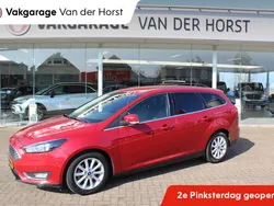 Rood Gebruikt 2015 Ford Focus Titanium Stationwagen | € 8.250 (Eerlijke prijs)