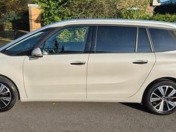 Wit (metallic) Gebruikt 2017 Citroën C4 Picasso Attraction MPV | € 11.750 (Iets duurder)