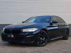 Zwart Gebruikt 2021 BMW 545e M Sport Sedan | € 43.950