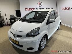 Wit Gebruikt 2010 Toyota Aygo Comfort Hatchback | € 1.450 (Eerlijke prijs)