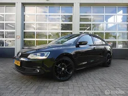 Zwart Gebruikt 2011 VW Jetta Sedan | € 6.950 (Iets duurder)