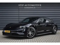 Zwart Gebruikt 2022 Porsche Taycan Sport Turismo Sedan | € 68.900 (Super prijs)