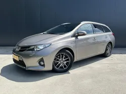 Bruin Gebruikt 2014 Toyota Auris Touring Sports Stationwagen | € 11.450 (Goede deal)