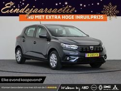 Grijs Gebruikt 2022 Dacia Sandero Essentiel Hatchback | € 12.445 (Goede deal)