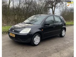 Zwart Gebruikt 2002 Ford Fiesta Hatchback | € 1.000 (Eerlijke prijs)