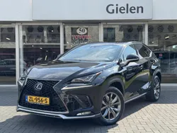 Zwart Gebruikt 2018 Lexus NX300h Sport Line SUV | € 33.400 (Eerlijke prijs)