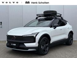 Wit Nieuw 2025 Volvo EX30 CC Performance SUV | € 54.240