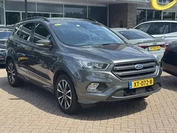 Grijs Gebruikt 2018 Ford Kuga ST-Line SUV | € 18.950 (Eerlijke prijs)