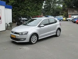 Grijs Gebruikt 2013 VW Polo Hatchback | € 3.995 (Goede deal)