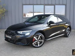 Zwart Gebruikt 2021 Audi A3 Sportback Competition Hatchback | € 34.950