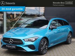 Blauw, metallic lak Gebruikt 2024 Mercedes CLA250e Shooting Brake Luxury Stationwagen | € 43.888 (Iets duurder)