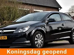 Zwart Gebruikt 2007 Opel Astra GTC Edition Hatchback | € 2.199 (Eerlijke prijs)
