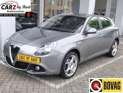 Grijs Gebruikt 2019 Alfa Romeo Giulietta Super Hatchback | € 18.445