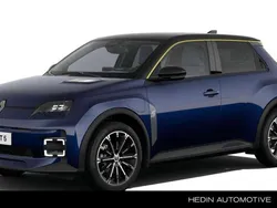 Blauw Nieuw 2025 Renault R5 Komfort Hatchback | € 35.990