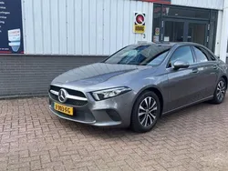Grijs, metallic lak Gebruikt 2020 Mercedes A180 Business Sedan | € 22.950 (Super prijs)