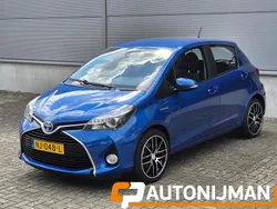Blauw Gebruikt 2017 Toyota Yaris Hybrid Trend Hatchback | € 13.900 (Eerlijke prijs)