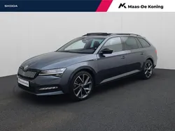 Grijs Gebruikt 2020 Skoda Superb SportLine Stationwagen | € 31.440 (Duur)