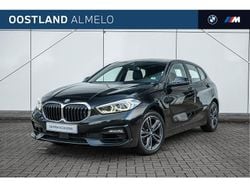 Zwart Gebruikt 2020 BMW 118 Executive Hatchback | € 20.950 (Goede deal)