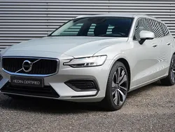 Grijs Gebruikt 2020 Volvo V60 Inscription Stationwagen | € 26.995 (Iets duurder)
