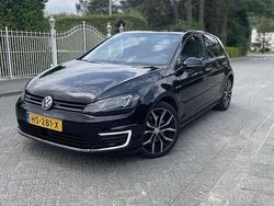 Zwart Gebruikt 2015 VW Golf VII GTE Stationwagen | € 14.250 (Iets duurder)