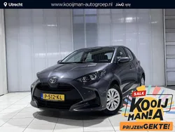 Grijs Gebruikt 2022 Toyota Yaris Active Hatchback | € 20.049 (Iets duurder)