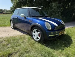 Blauw, metallic lak Gebruikt 2002 Mini Cooper Pepper Hatchback | € 1.188 (Duur)