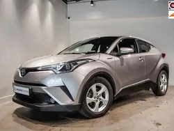 Grijs Gebruikt 2017 Toyota C-HR SUV | € 17.995 (Eerlijke prijs)