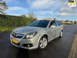 Grijs Gebruikt 2006 Opel Vectra GTS Hatchback | € 1.149 (Eerlijke prijs)