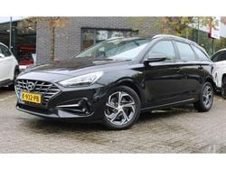 Zwart Gebruikt 2021 Hyundai i30 Comfort Stationwagen | € 18.950 (Eerlijke prijs)