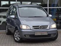 Grijs Gebruikt 2005 Opel Zafira MPV | € 1.650 (Iets duurder)
