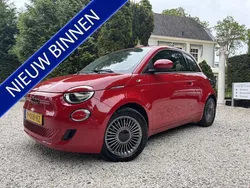 Rood Gebruikt 2022 Fiat 500e Red Hatchback | € 14.999 (Goede deal)