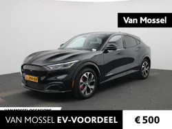 Zwart Gebruikt 2021 Ford Mustang Mach-E SUV | € 25.900 (Goede deal)