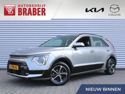 Grijs Gebruikt 2023 Kia Niro SUV | € 28.200 (Eerlijke prijs)