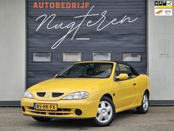Geel Gebruikt 2001 Renault Mégane Cabriolet Sportway Cabriolet | € 3.950 (Duur)