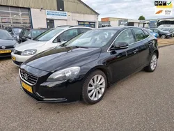 Zwart Gebruikt 2012 Volvo V40 Momentum Stationwagen | € 4.250 (Eerlijke prijs)