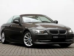 Bruin, metallic lak Gebruikt 2011 BMW 335 Cabriolet Executive Cabriolet | € 24.500 (Eerlijke prijs)