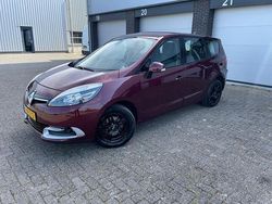 Rood Gebruikt 2014 Renault Grand Scénic III Expression MPV | € 7.750 (Duur)