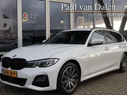 BMW 330e