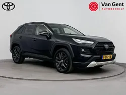 Zwart Gebruikt 2022 Toyota RAV4 Hybrid SUV | € 44.499 (Eerlijke prijs)