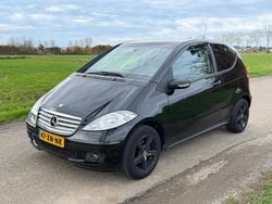 Zwart Gebruikt 2007 Mercedes A150 Classic MPV | € 2.500 (Goede deal)