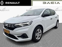 Wit Gebruikt 2024 Dacia Sandero Essentiel Hatchback | € 12.950 (Super prijs)