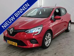 Rood Gebruikt 2020 Renault Clio V Zen Hatchback | € 13.900 (Eerlijke prijs)