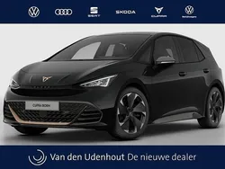 Zwart, metallic lak Nieuw 2025 Cupra Born Limited Edition Hatchback | € 38.385 (Iets duurder)