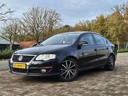 Zwart Gebruikt 2009 VW Passat Trendline Sedan | € 2.299 (Goede deal)